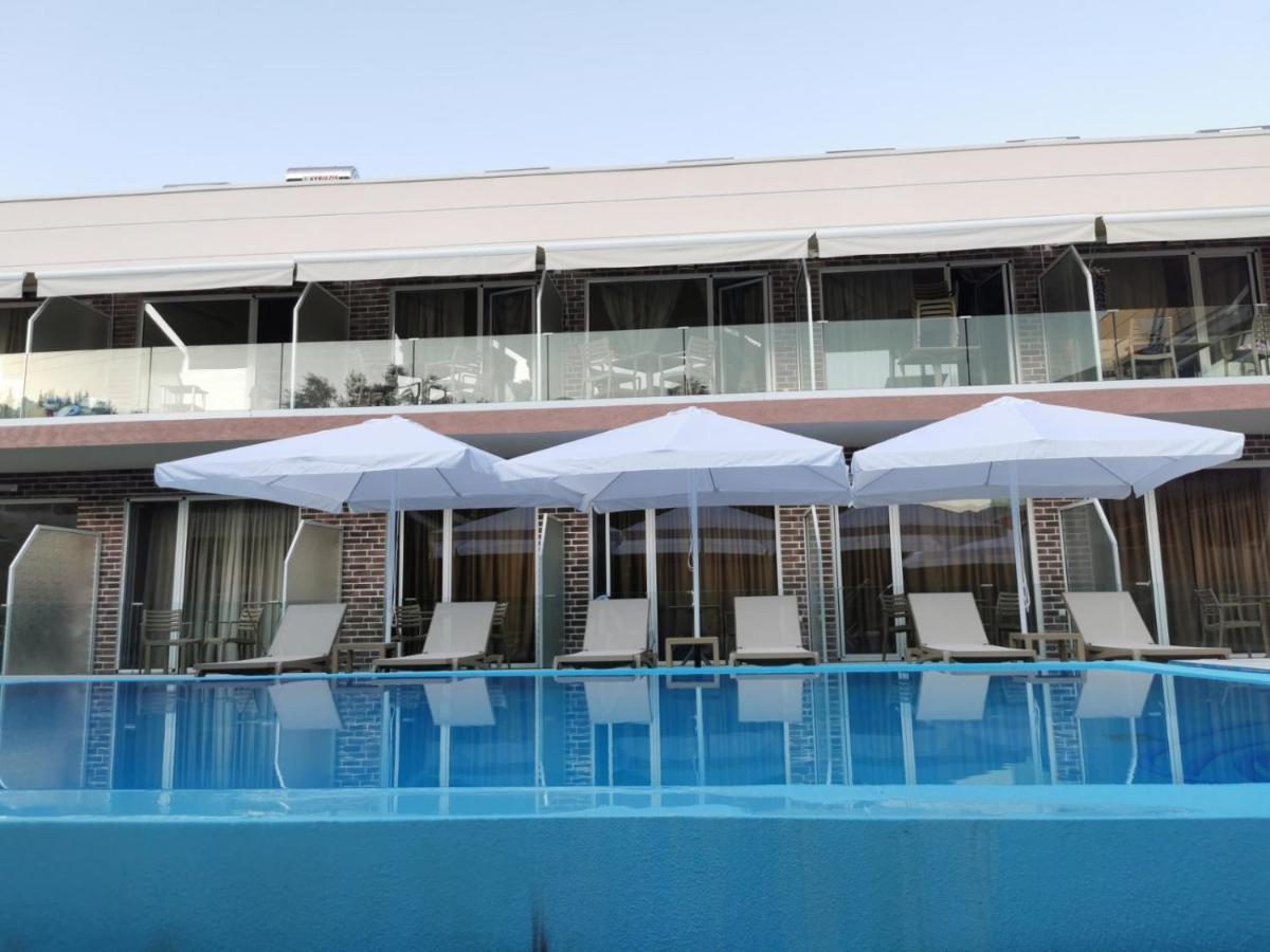 Hotel Capital Lux 奈德里 外观 照片