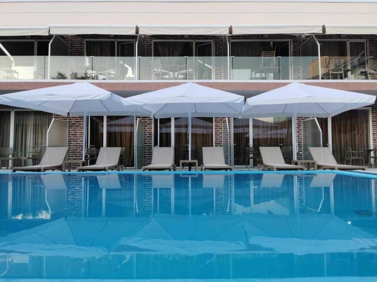 Hotel Capital Lux 奈德里 外观 照片